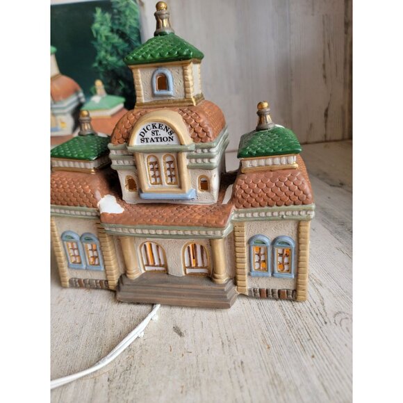 Dickens train station Keepsake porcelain lighted house Village accessory Xmas vi - Picture 6 of 9